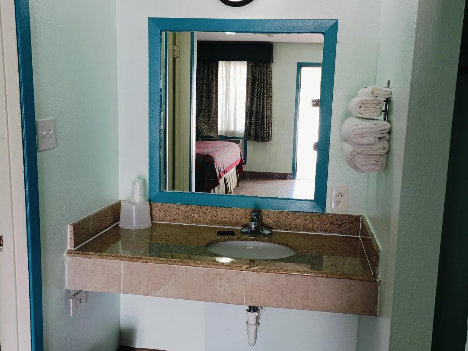Budget Inn By Oyo Edinburg Hwy 281 Ngoại thất bức ảnh